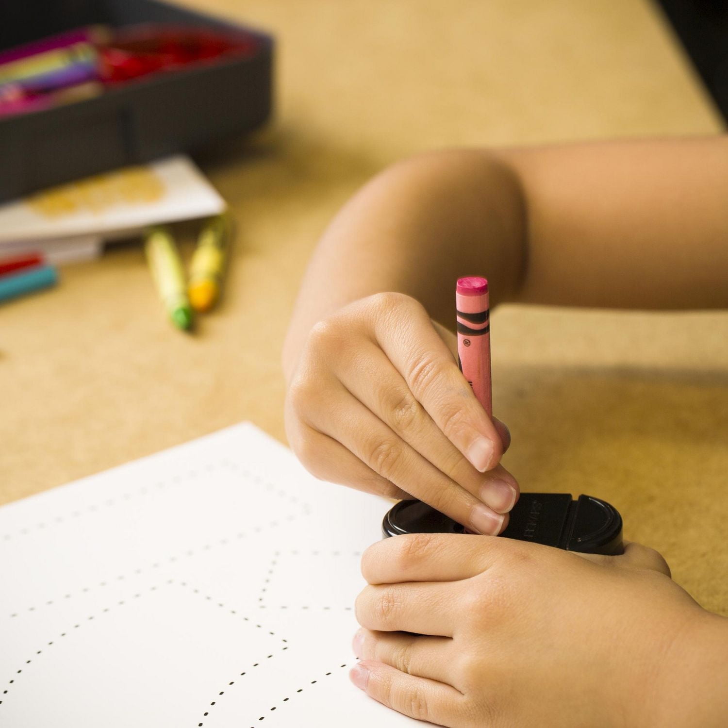 Fiskars Messless Sharpener pink