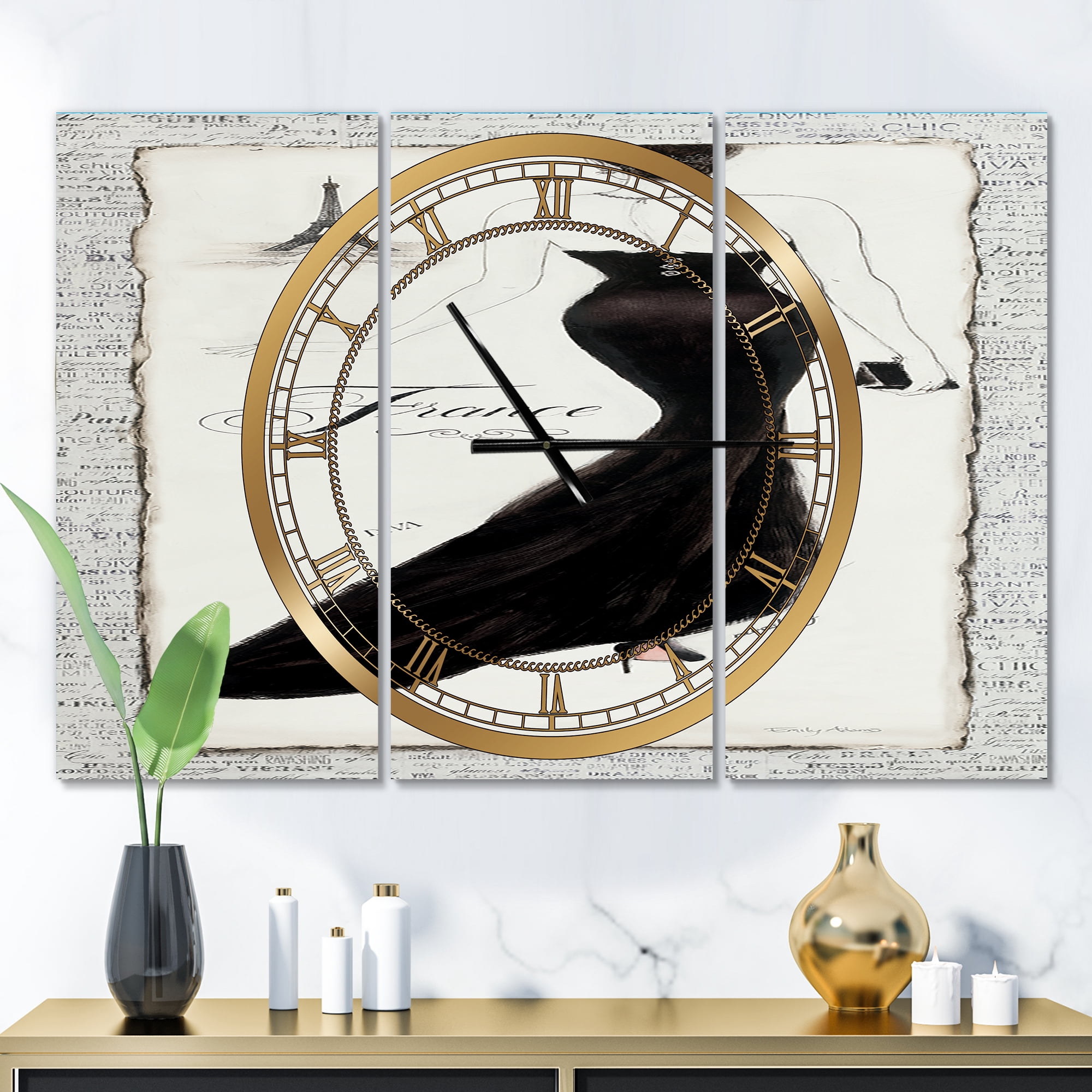 Designart 'Elegance Glam Paris Diva II' Traditional Wall Clock