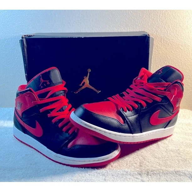 Ni - ke Air Jordan 1 Mid Shoes Black Fire Red White DQ8426-060 Men's Size 13. USED