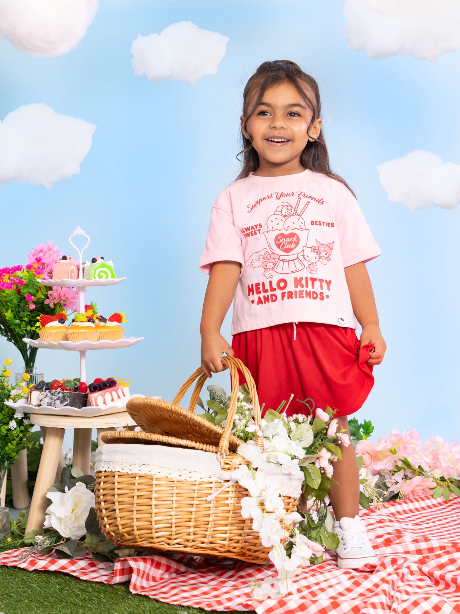Wonder Nation x Hello Kitty Toddler Girls Graphic Tee with Short Sleeves, Sizes 12M-5T