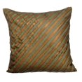 thumbnail image 1 of Funda de almohada decorativa de 30 x 30 cm (12 x 12 pulgadas) verde, funda de almohada de seda, hecha a mano, a rayas, moderna y decorativa - Cobre oliva desplegable, 1 of 4