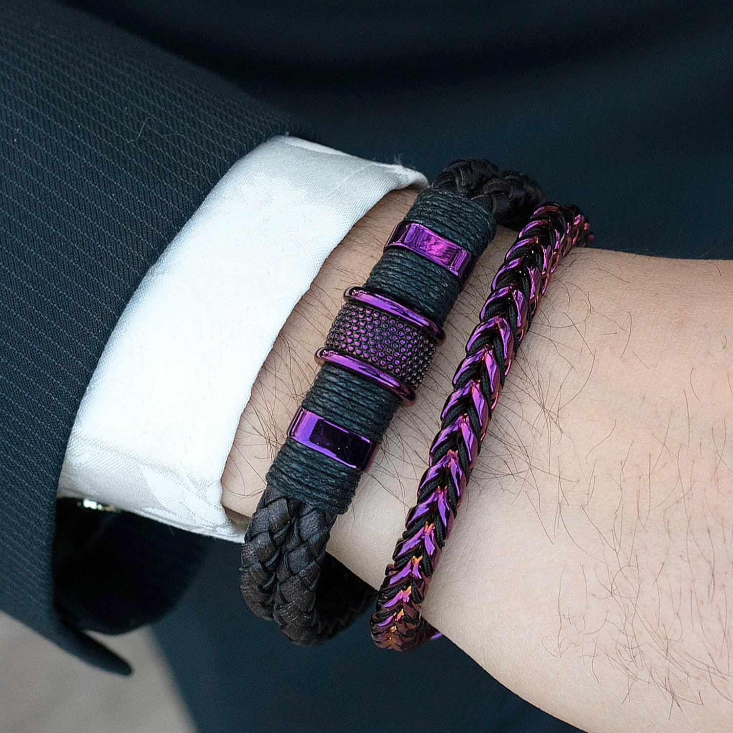 Crucible Jewelry Men's Polished Purple Plated Stainless Steel Franco Chain and Nylon Cord Bracelet (7mm) - 8"