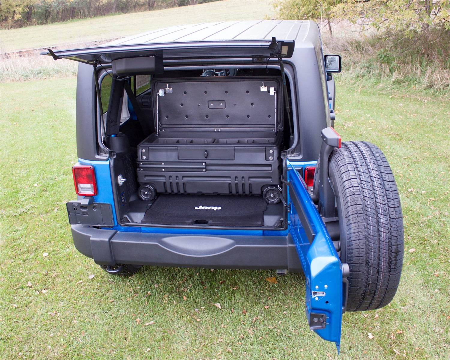DU-HA 70601 DU-HA Squad Box Interior/Exterior Portable Storage Gun Case; Black; Internal Latch;
