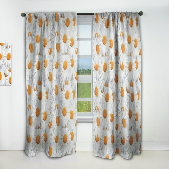 Designart 'Close Up Daisy Hearts ' Floral Curtain Panel