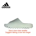 thumbnail image 3 of Zapatillas deportivas informales Adidas Original Yeezy Slide ligeras y acolchadas, antideslizantes y resistentes al desgaste, color negro, 3 of 5