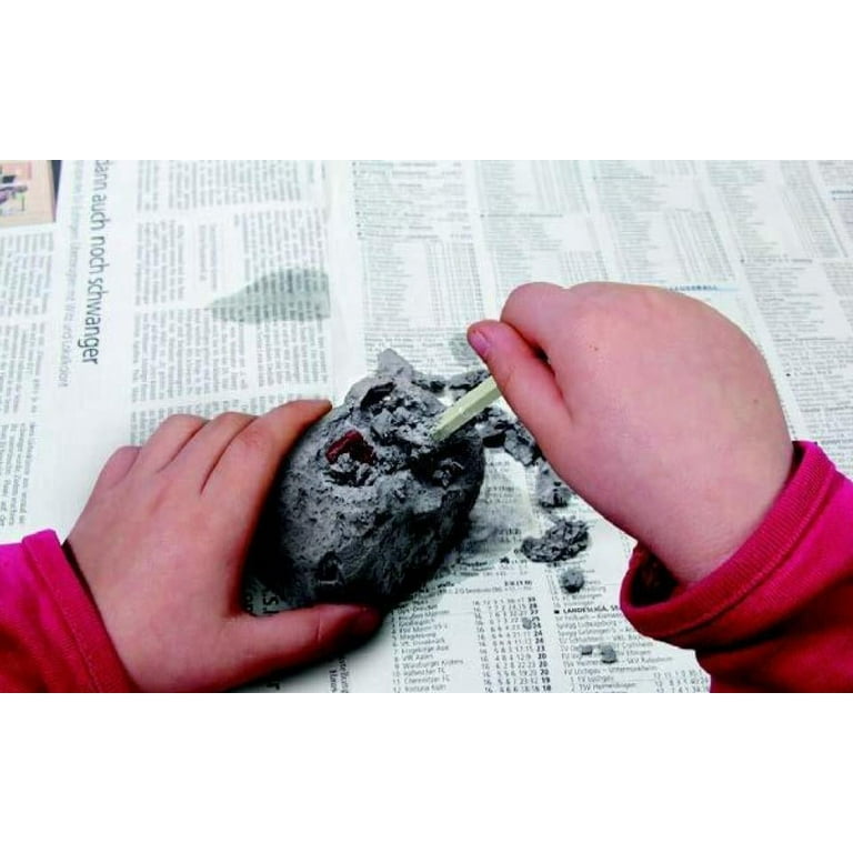 Thames & Kosmos I Dig It! - Set regalo per scavo di uova di drago, 24 kit di scavo con statuine di drago in plastica all'interno! Bomboniere, calza della Befana, cesti pasquali, 8 draghi unici da