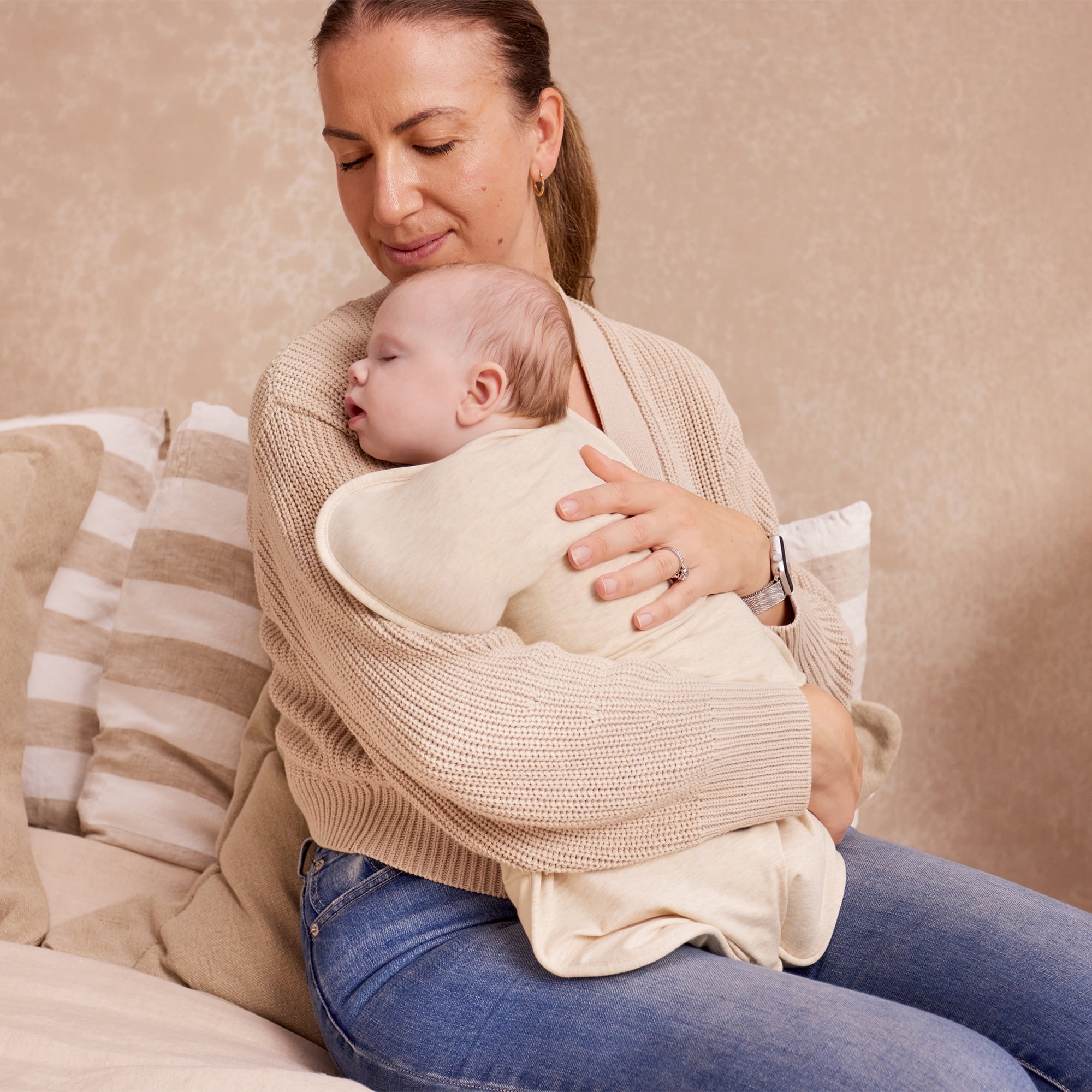 Love to Dream Swaddle Up Warm Cotton 2.5 TOG Baby Sleep Sack, Arms Up Design, Twin Zipper, Newborn 5-8.5 lbs, Oat Bees