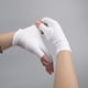 thumbnail image 4 of GOOHOCHY Guantes de medio dedo de protección solar blanca, manopla de entrenamiento, guantes cortos de protección UV para arte de uñas, ciclismo al aire libre, escalada, montar, 4 of 8
