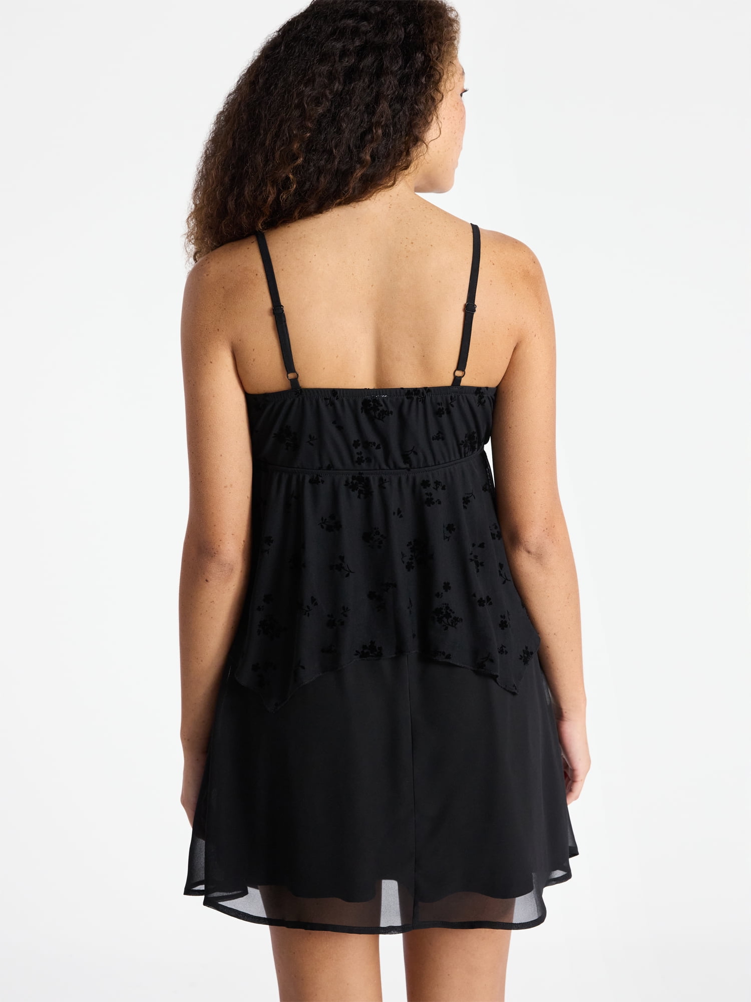 No Boundaries Asymmetrical Hem Cami, Women’s