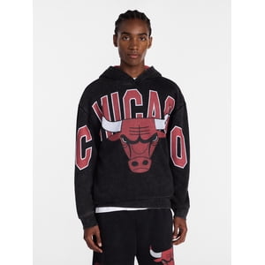 NBA Men's Chicago Bulls Oversized Graphic Hoodie