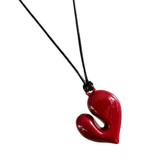 AOOOWER Chic Unconventional Love Heart Necklace Adjustable Length for Trendy Outfit Pairing