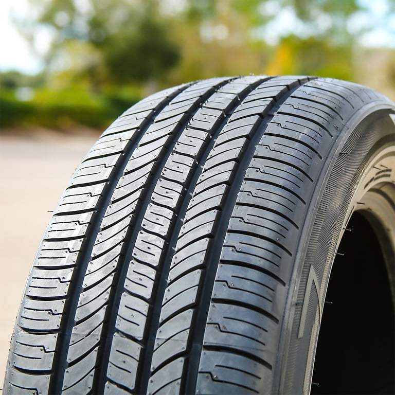 Landspider Citytraxx G/P 215/60R16 95V A/S Performance Tire Landspider Citytraxx G/P 215/60R16 95V A/S Performance Tire