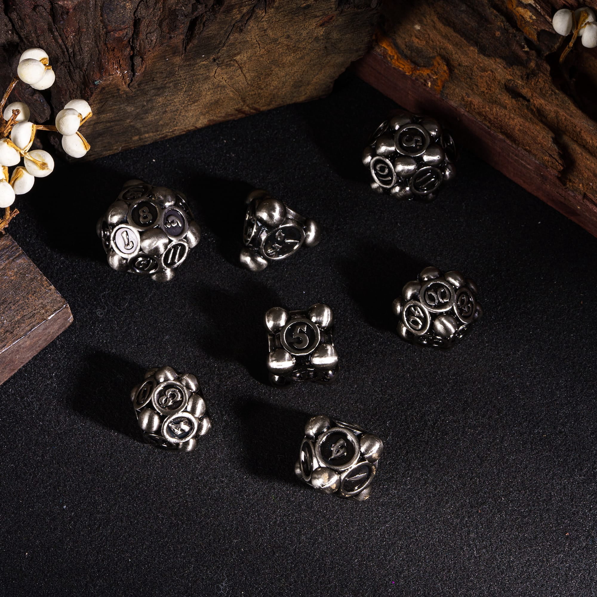 Cusdie 7-Die Metal DND Dice Set, Ball Tip Design Metal Polyhedral D&D Dice Set for DND Dungeons and Dragons TTRPG Role Playing Games