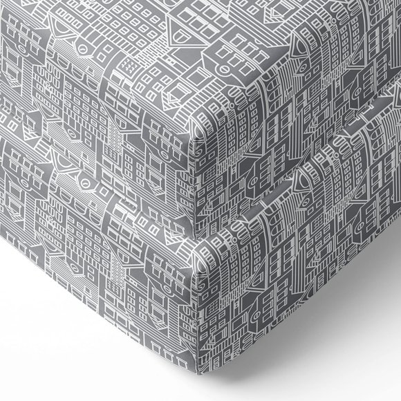 Bacati - Nuages dans la Ville Paysage Urbain Gris Lot de 2 Percale 100 % Coton pour Lit de Bébé/tout-Petit Standard Américain Draps-Housses, Blanc/gris (CCWGCT2CS)