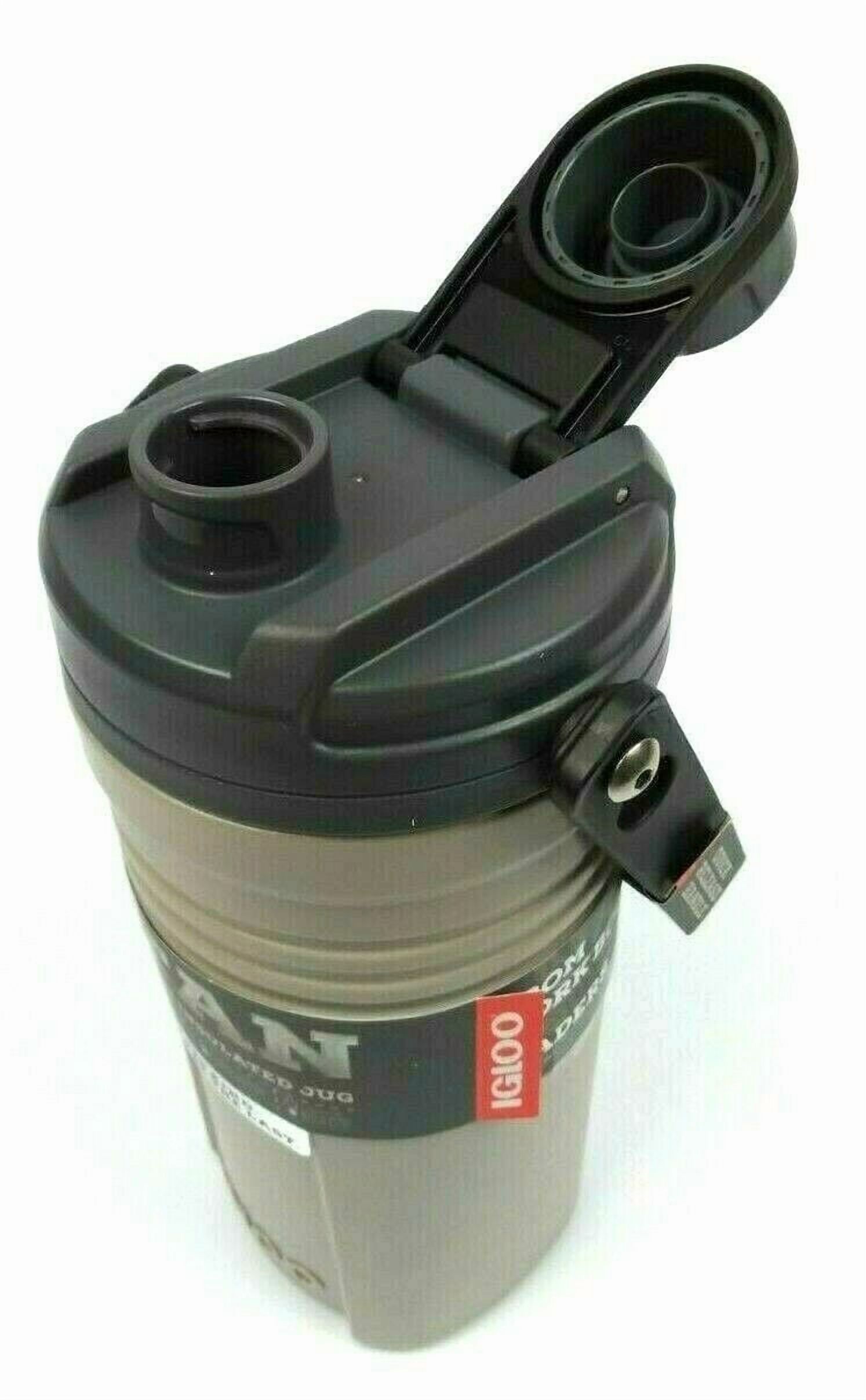 Igloo Titan Roto Molded 40 OZ Jug,Beige,40 Oz