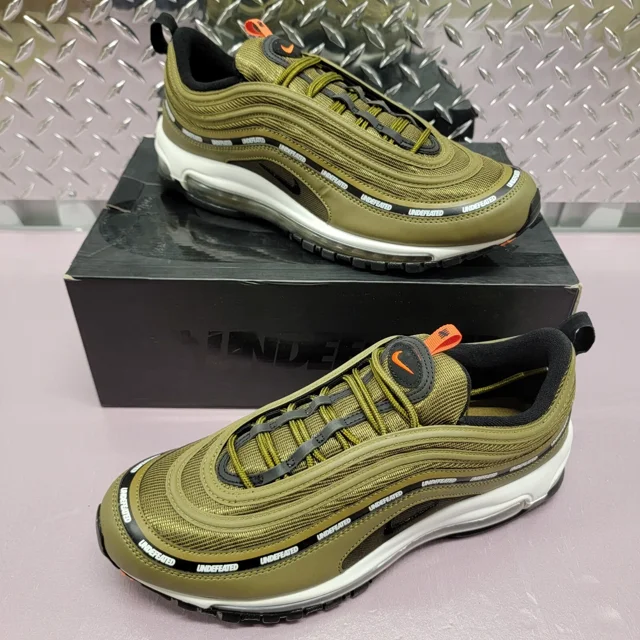 Ni - ke Ni - ke Air Max 97 x Undefeated OG Green Olive 2017 AJ1986 300 Size 11 Complexcon
