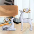 thumbnail image 3 of Estatua de ciervo, estatuilla de resina, escultura de Animal, manualidades para el hogar, oficina, decoración de mesa, adorno Blanco Soledad Estatua de escultura de ciervo, 3 of 6