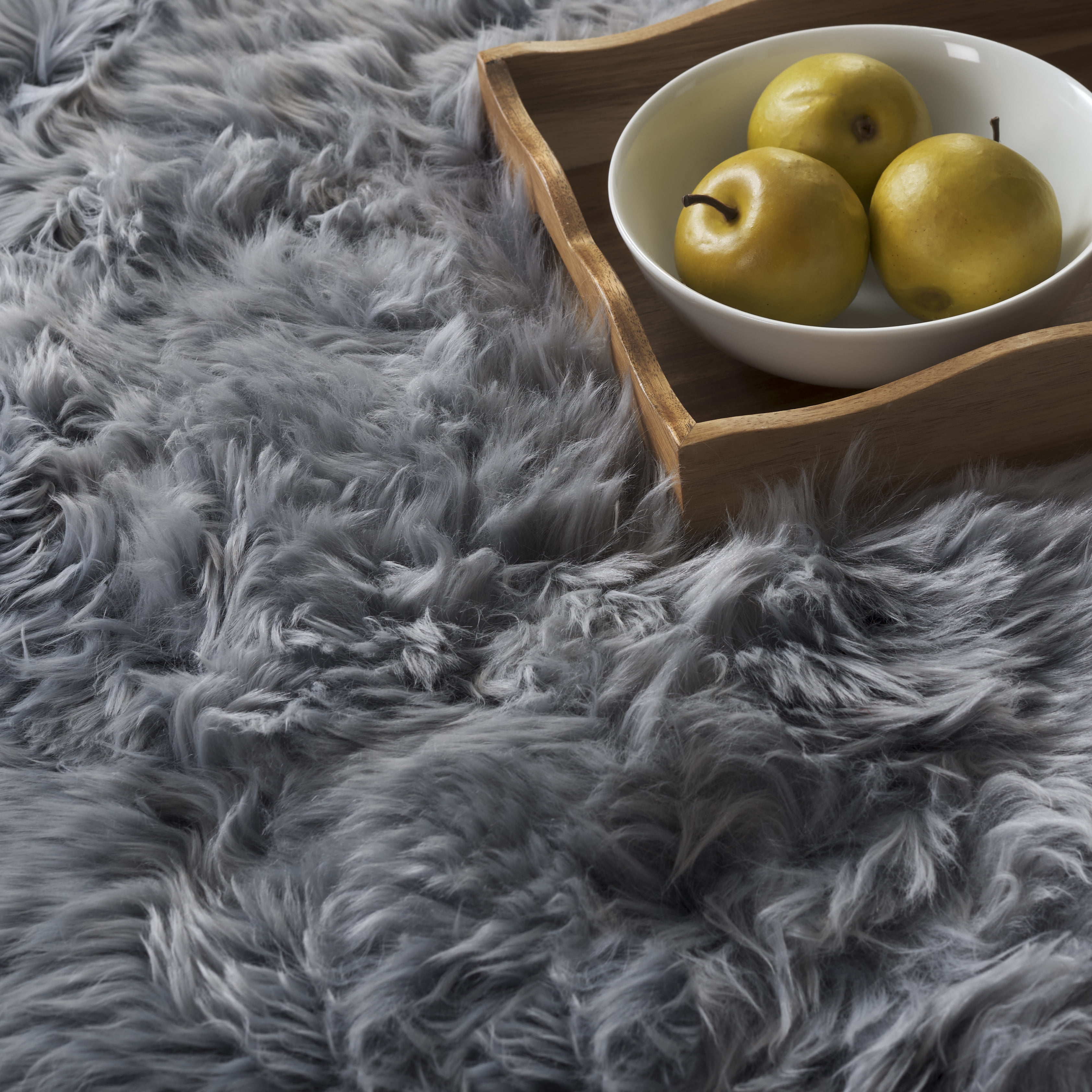 Safavieh Sheep Skin Tiana Animal Runner Rug, Steel Blue, 2' x 8'5"