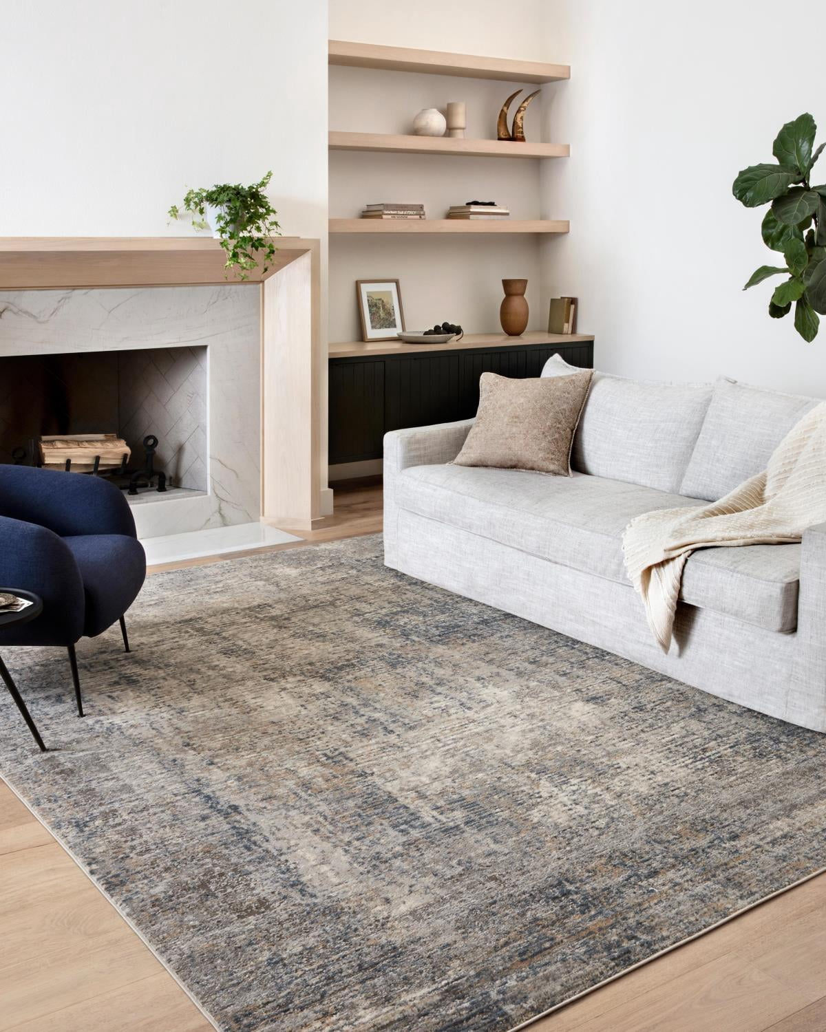 Loloi Teagan Denim / Slate 9'-9" x 13'-6" Area Rug