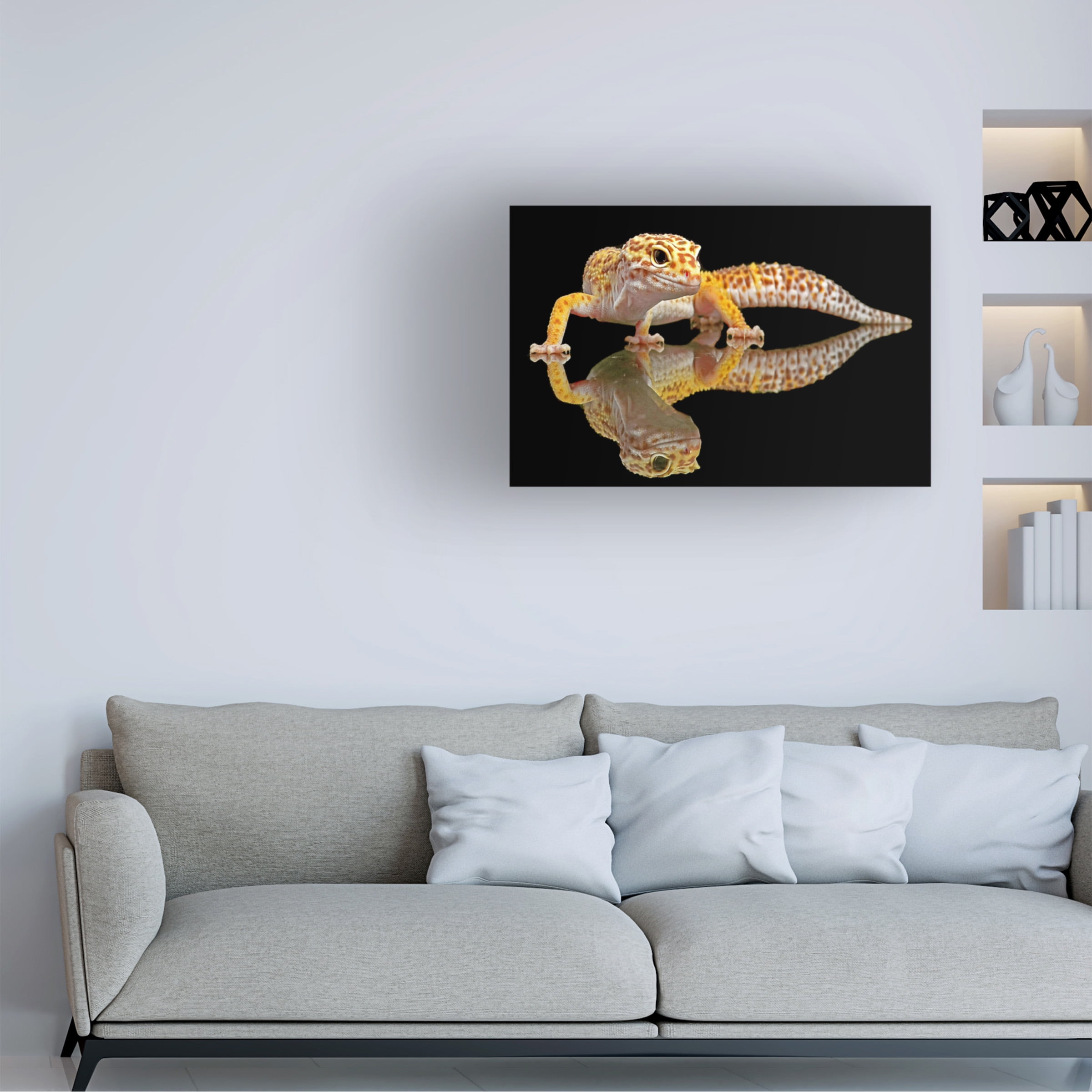 Dikky Oesin 'Leopard Gecko' Canvas Art