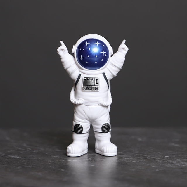 cute astronaut figurine spaceman statue for home living room type bar hotel bedroom bookshelf tv shelf decor ornament crafts educational toys perfecl figuras de astronautas — figura de resina blanca de 8x9 cm con casco azul estrellado, brazos levantados, panel de control y mangueras moldeadas; vista frontal centrada sobre fondo gris, perfecta para repisas, escritorios o como topper de pastel y adorno de regalo.