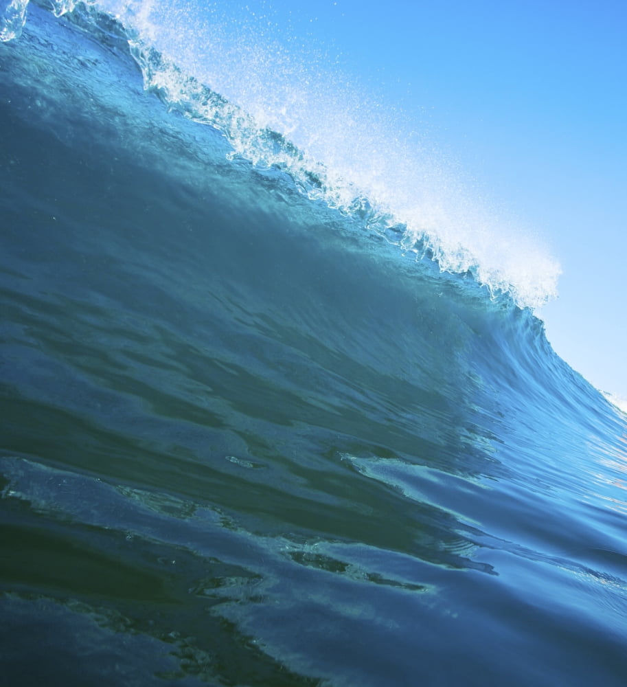 Blue Ocean Wave Can