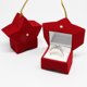 thumbnail image 4 of Caja de joyería navideña de 3 piezas con forma de estrella de cinco puntas, para guardar anillos y pendientes (roja), 4 of 6