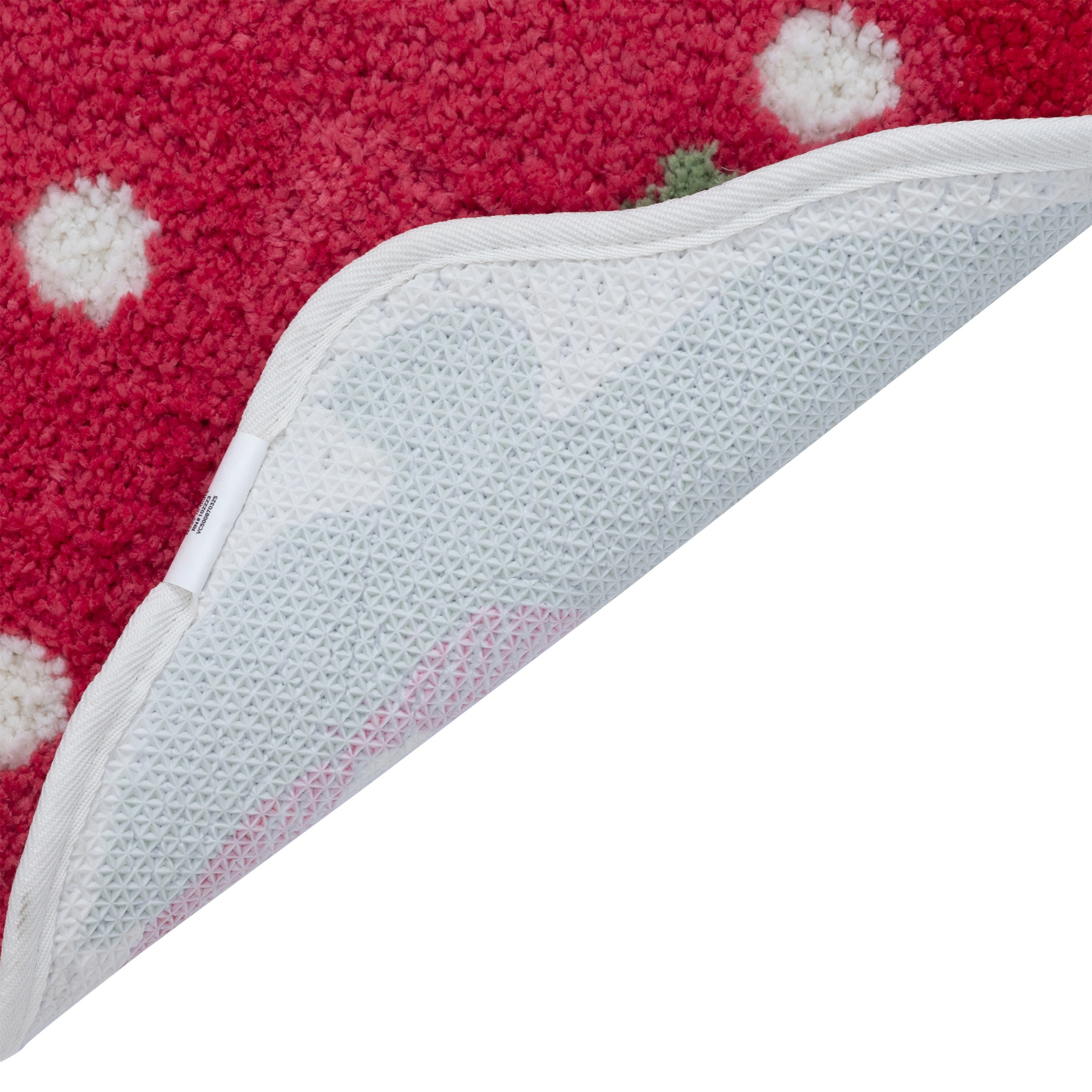 VCNY Home Red Strawberry Shaped Tufted Bath Rug, 18" x 27