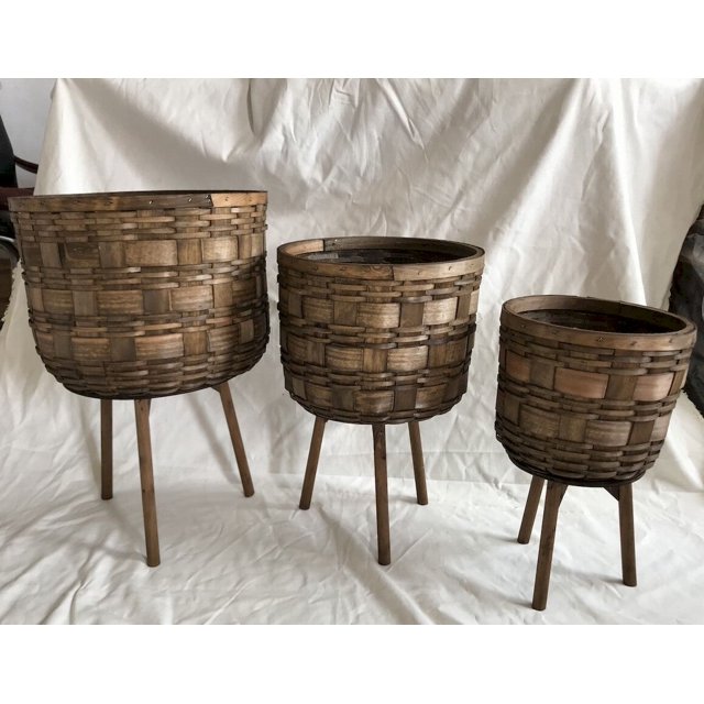Set Of 3 Dark Brown Woven Wood Baskets With Tripod Legs Planters