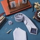 thumbnail image 4 of Juego de 5 corbatas para hombre con clip de corbata y alfiler de solapa: elegante combinación de corbata y pañuelo para negocios, bodas y eventos formales., 4 of 5