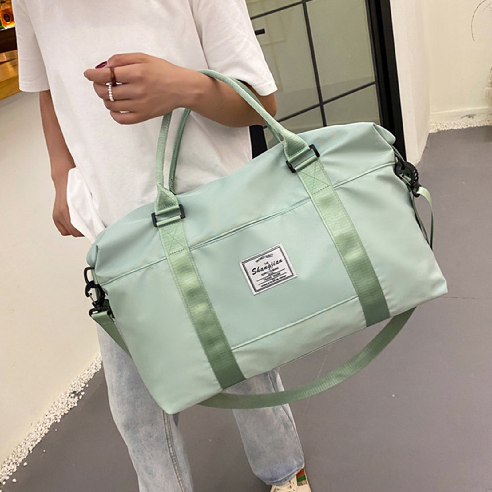 FAMTKT Expandable Gym Bags, Duffle Bags for Sports and Weekend Travel, Large Capacity Lightweight Overnight Bags for Men and Women, Travel Duffel Bags, Sports Tote Bag