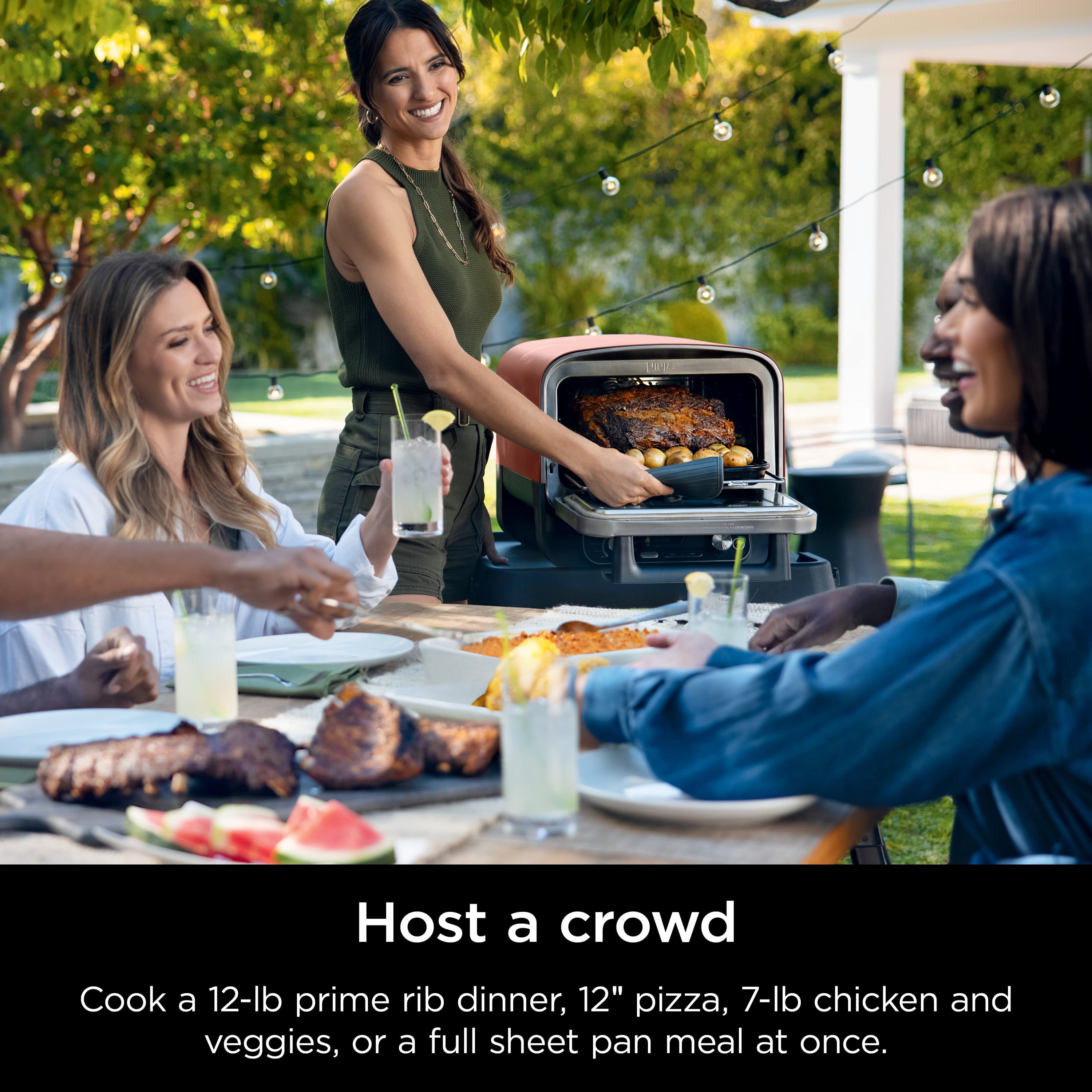 Ninja Woodfire™ Pizza Oven, 8-in-1 outdoor oven, 5 Pizza Settings, Ninja Woodfire™ Technology, up to 700°F heat, BBQ smoker, electric