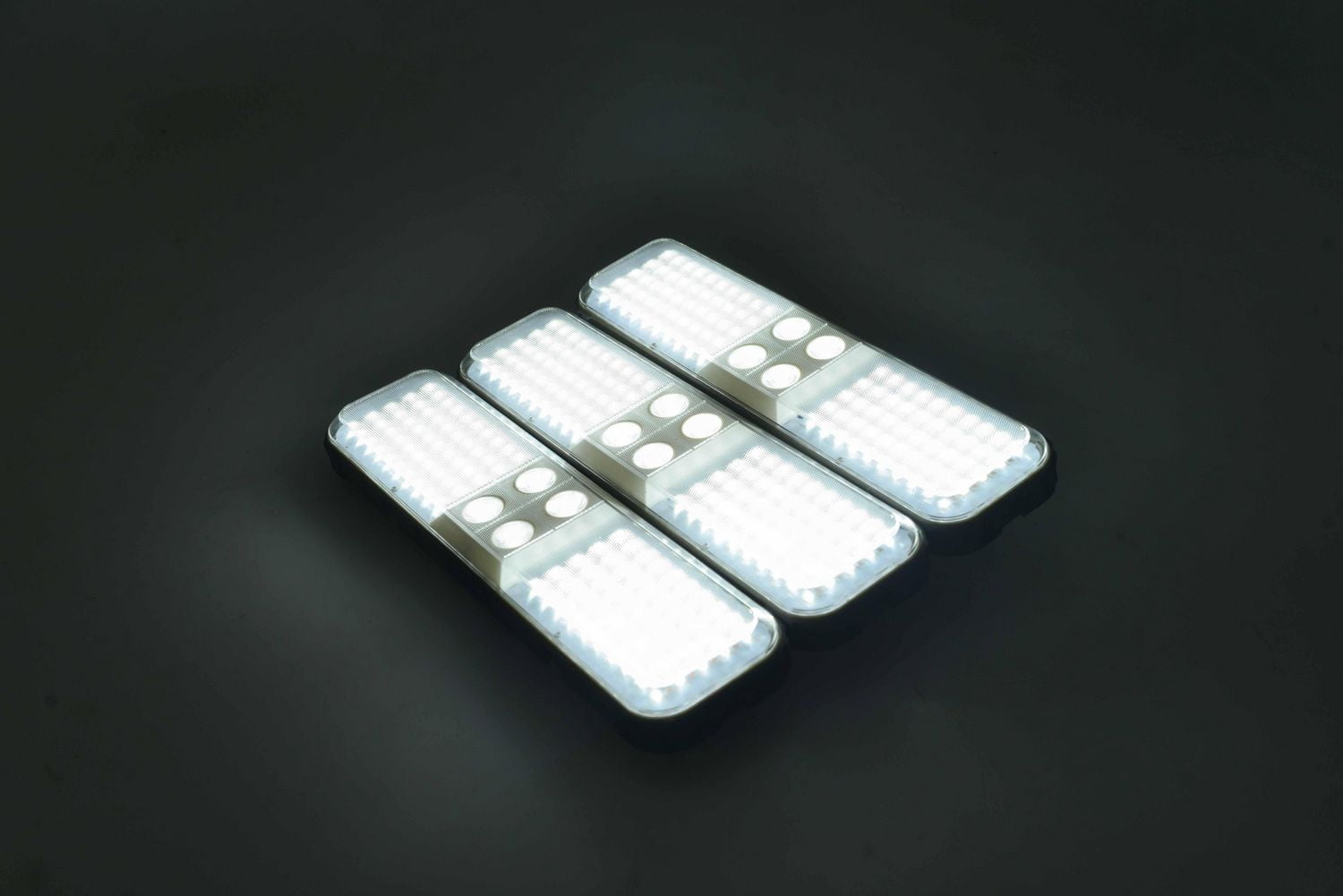 TRU DE-LIGHT TRAVAILLEZ ET JOUER LA NUIT-Lampe solaire polyvalente LED