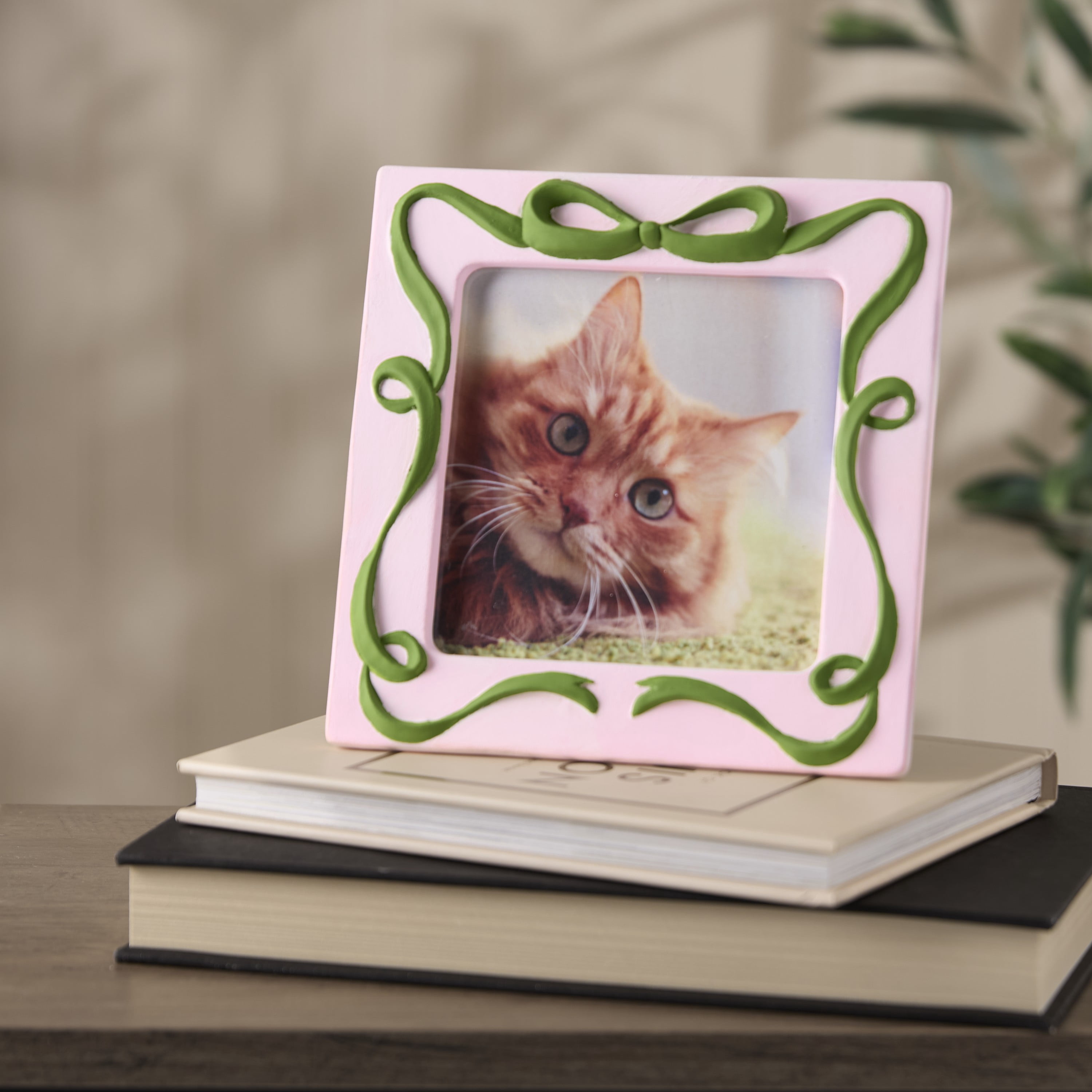 Hello Hobby Ceramic Ribbon Frame Art and Craft Kit