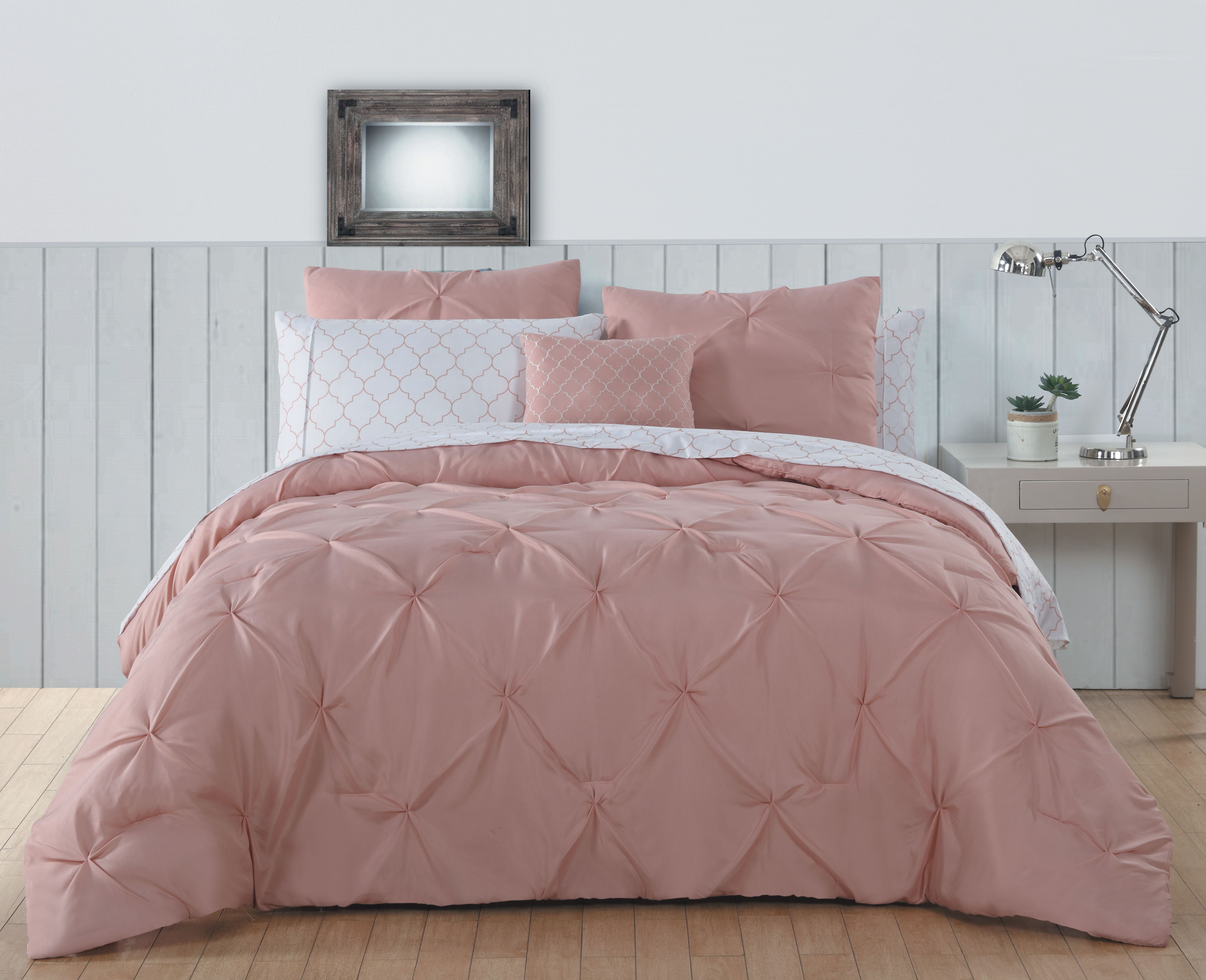 Bradford Pintuck 6pc Bed in a bag