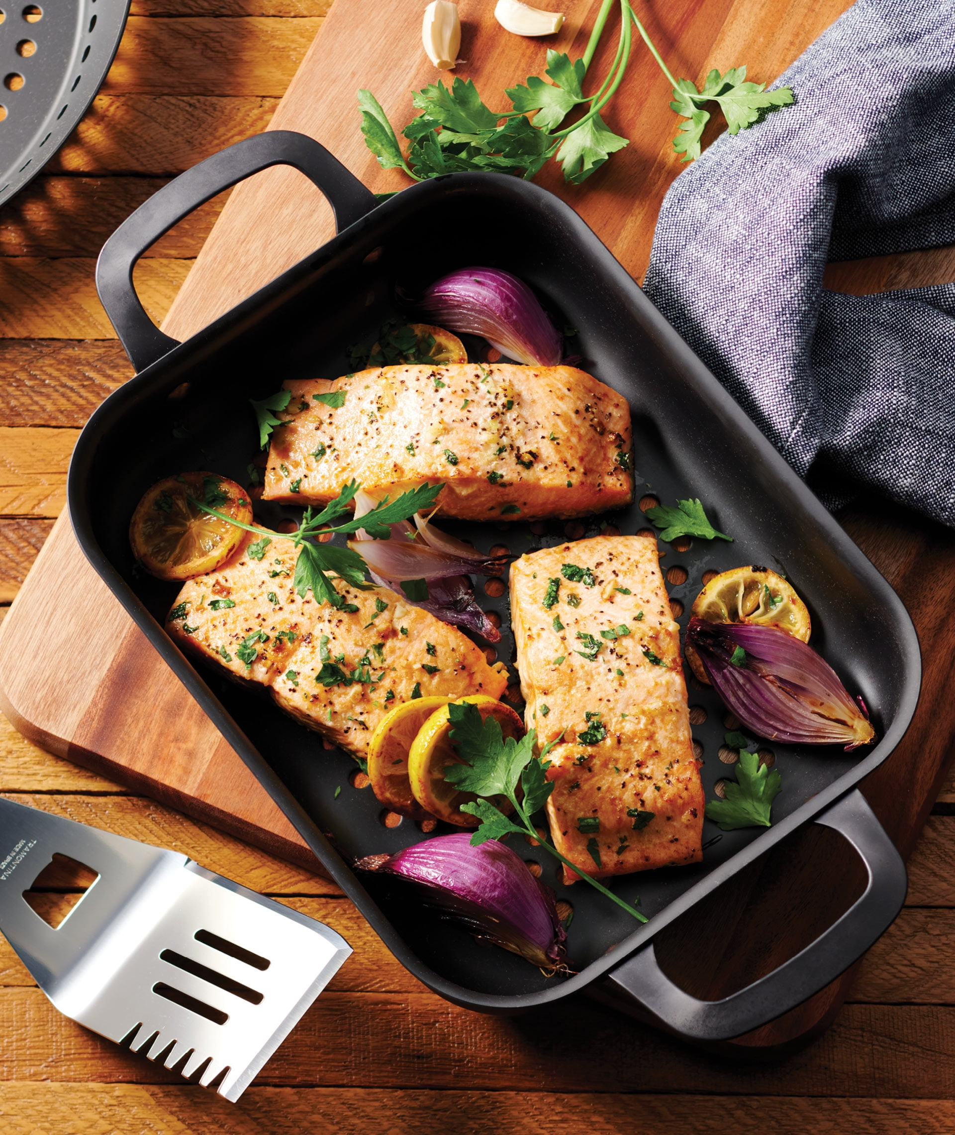 Tramontina Churrasco BBQ 11-Inch Carbon Steel Rectangular Grill Pan, Roaster, Perforated, Oven-Safe