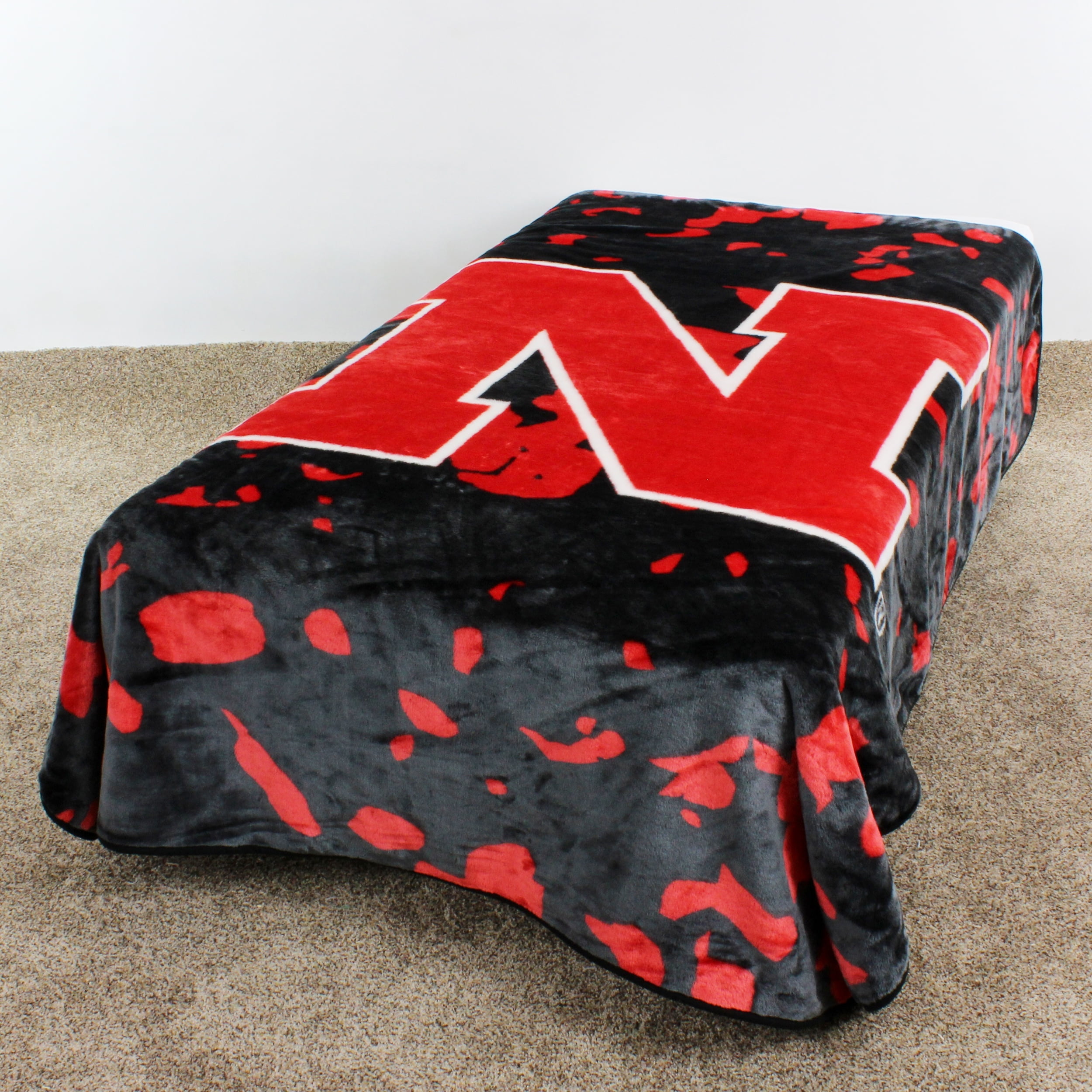 College Covers Nebraska Cornhuskers Huge Raschel Throw Blanket, Bedspread, 86" x 63"