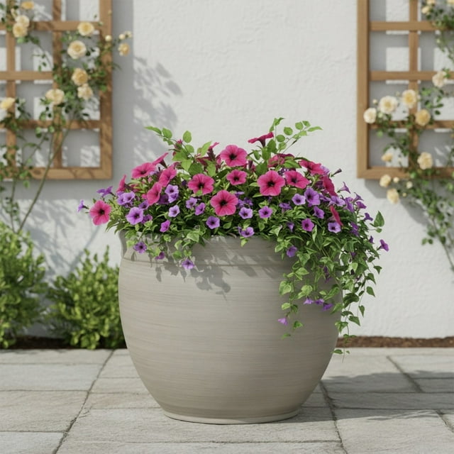 Jardinière en Résine Mainstays 15,5 pouces, Gris Bouleau