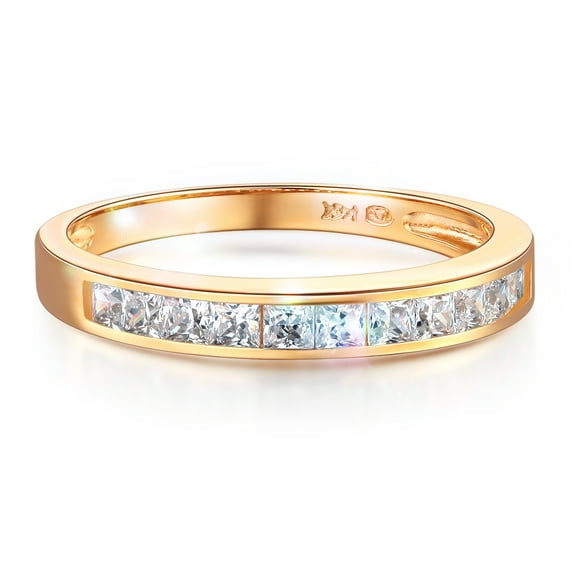 Wellingsale Ladies Solid 14k Yellow Gold Polished CZ Cubic Zirconia Channel Set Wedding Band - Size 4