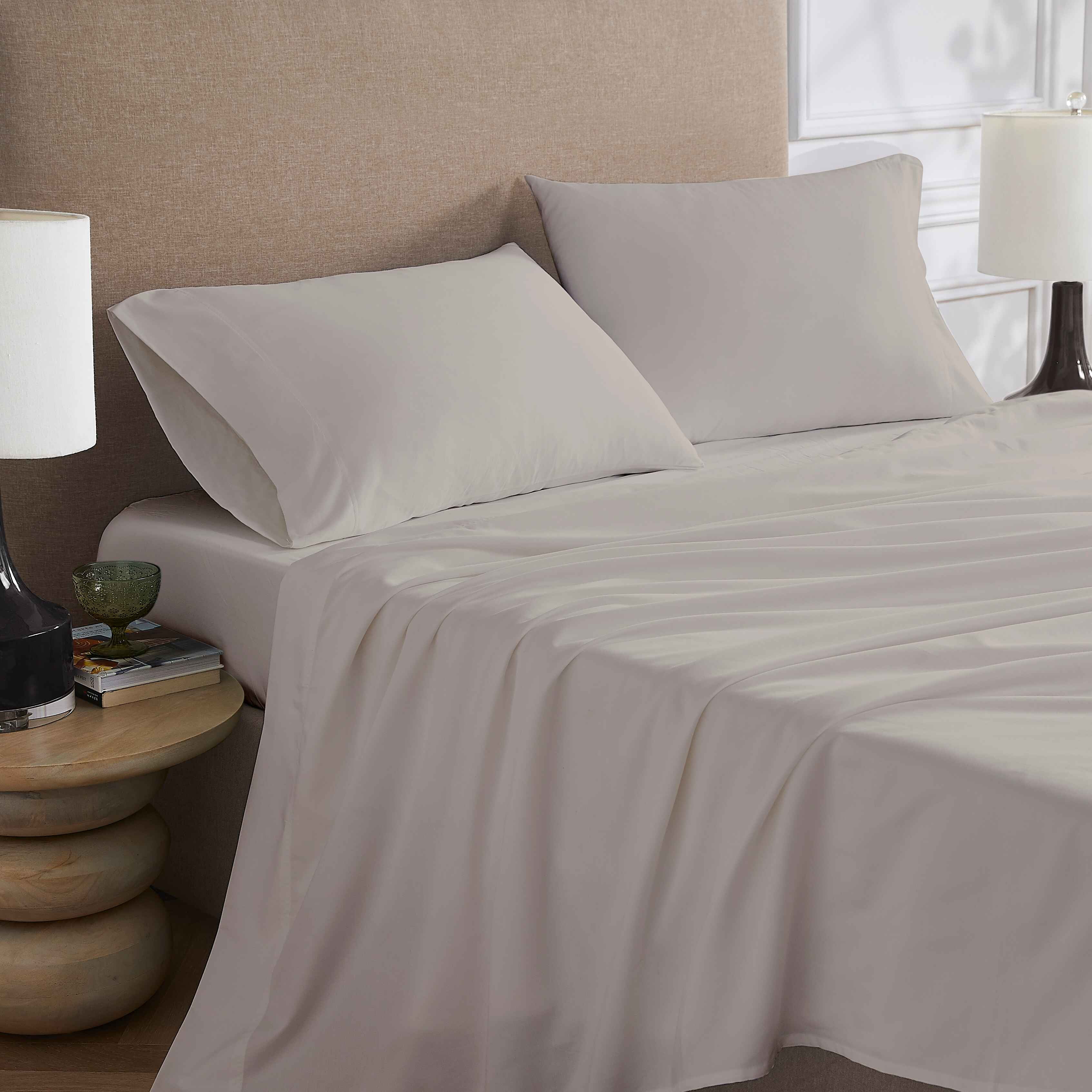 Hometrends 300 TC Brushed Percale Flat Sheet, Size: Twin - King