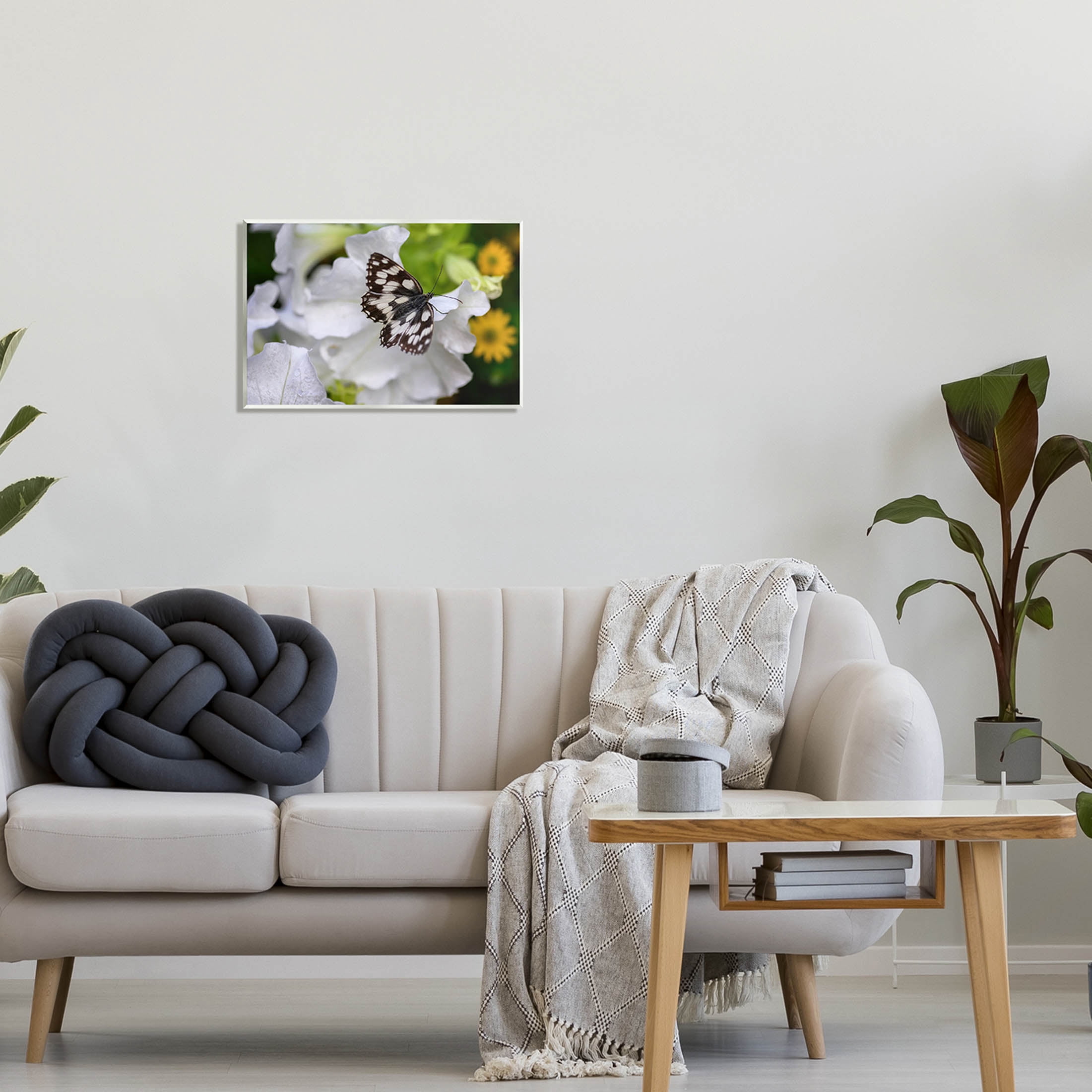 Stupell Industries Butterfly Geranium Blossom Photograph Unframed Art Print Wall Art, Design by Daphne Polselli