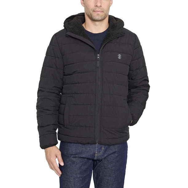 Chaqueta IZOD acolchada elástica con capucha y forro sherpa para hombre