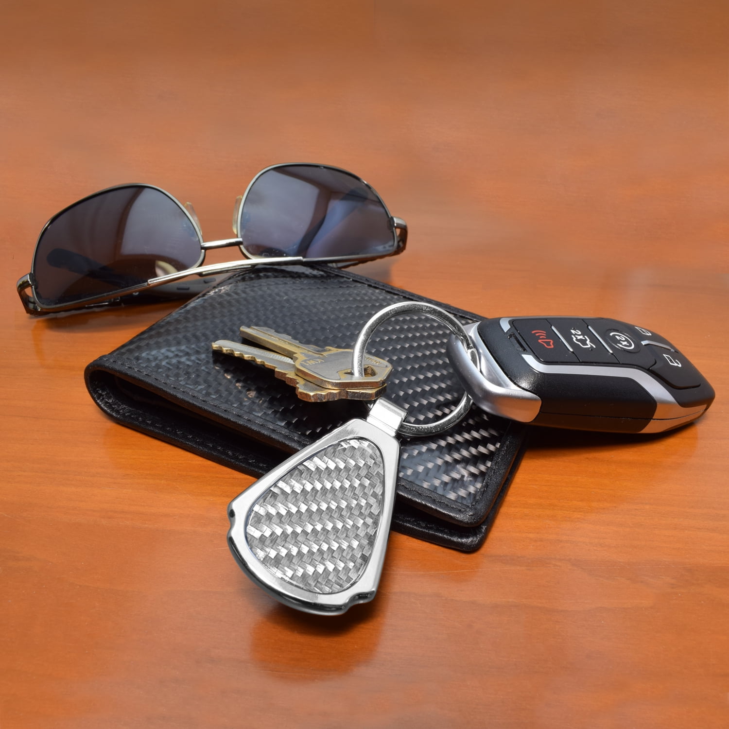 iPick Image for Chevrolet Corvette C8 Stingray Real Silver Dome Carbon Fiber Chrome Metal Teardrop Key Chain, Official Licensed