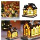 thumbnail image 1 of 2pcs Navidad de nieve Casa LED Pueblo Conjunto Decoración navideña Centro de perfke Casa de miniaturas de resina, 1 of 9