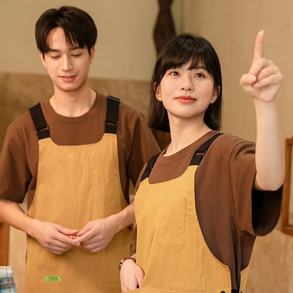CHUNYAN Japanese Style Vest Apron Adjustable Widened Shoulder Straps Resistant Dirt Apron Waterproof Fashion Cooking Apron Female