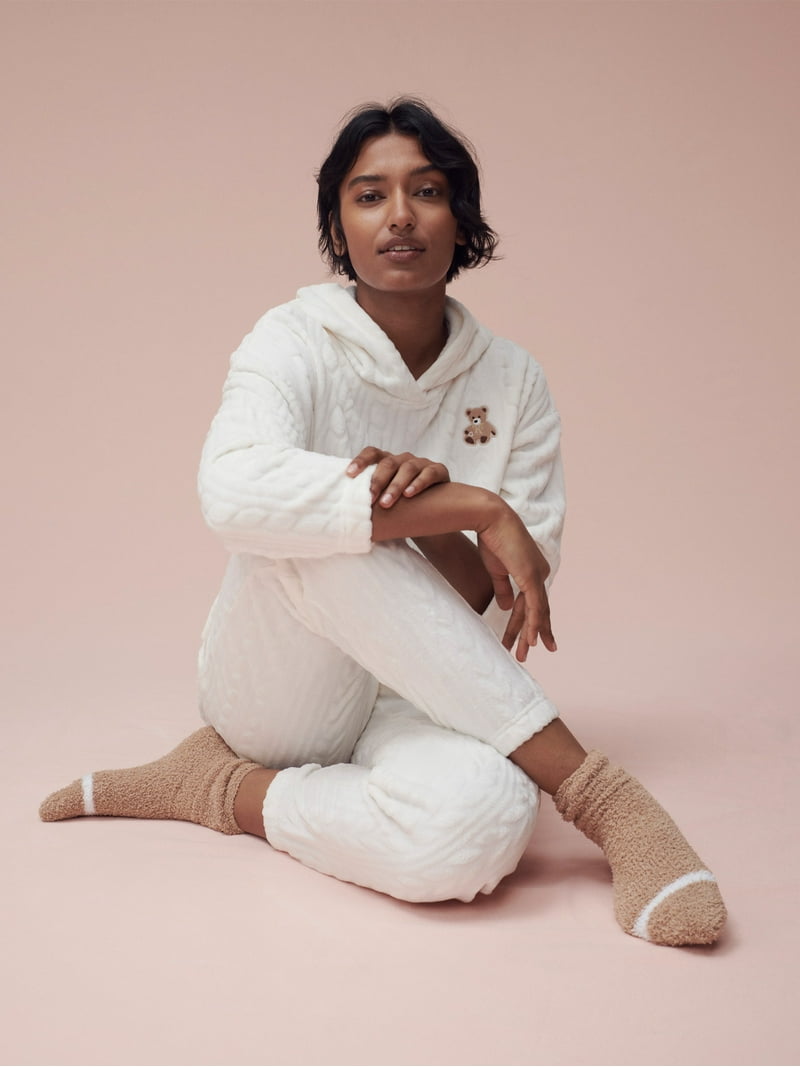 Joyspun Women's Plush Hooded Top and Pants, 2-Piece Pajama Set