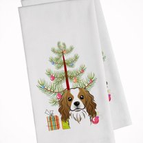Carolines Treasures BB1596WTKT Christmas Tree and Cavalier Spaniel White Kitchen Towel Set of 2 Dish Towels 19 X 25"