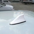 thumbnail image 1 of de tiburón, accesorios universales para coche, señal de Radio de decoración con Base adhesiva, Radio de cubierta de techo de repuesto para coche El 17x7.5x6cm shamjiam Antena de aleta de tiburón, 1 of 8