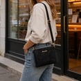 thumbnail image 1 of Bolso bandolera de pana para mujer de terciopelo a rayas y correa ajustable Uso diario ligero, 1 of 7