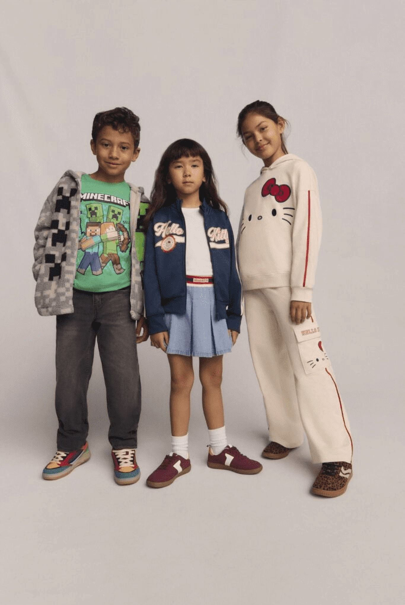 Wonder Nation Hello Kitty Girls Graphic Fleece Cargo Pants, Sizes 4-18